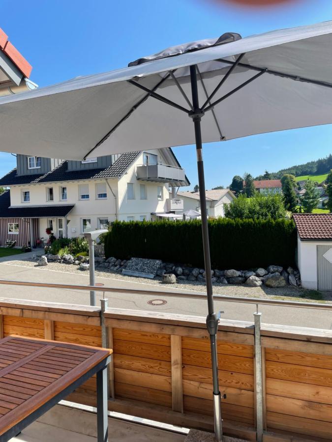 Landgasthaus Zum Kreuz Gbr Isny im Allgäu Екстериор снимка